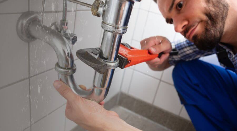 Professional same day plumber services in Humeston, IA